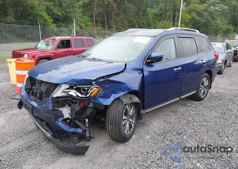 2017 Nissan Pathfinder S z USA, uszkodzony, nr VIN 5N1DR2MM0HC692606